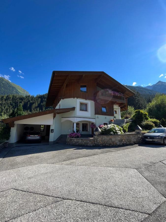 Ferienwohnung Gertraud Und Peter Geisler Finkenberg Dış mekan fotoğraf